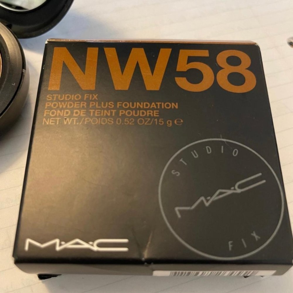 (( NW58 ))  Mac Cosmetics Studio Fix Powder to Foundation Its very dark - Picture 8 of 8
